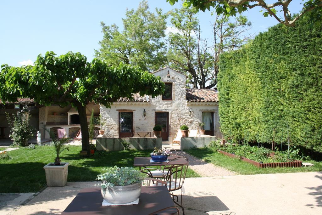L'Abri Du Poete Bed & Breakfast Besse-sur-Issole Oda fotoğraf